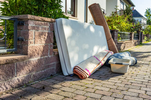 Best Mattress Removal Service  in Dickinson, TX